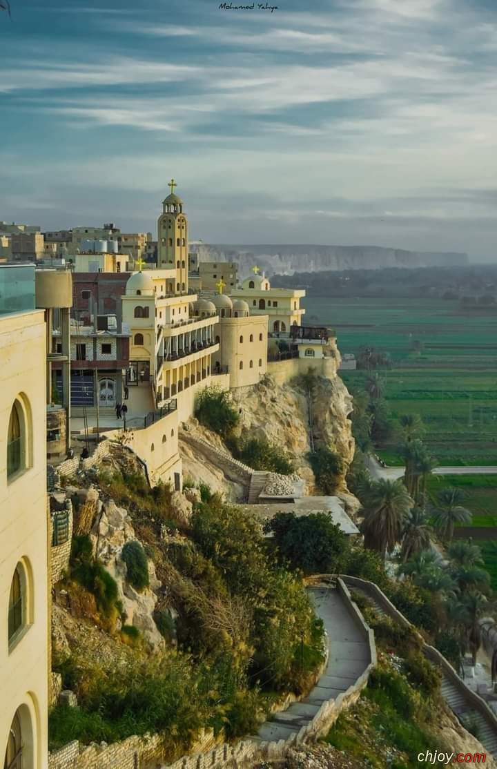 دير السيدة العذراء